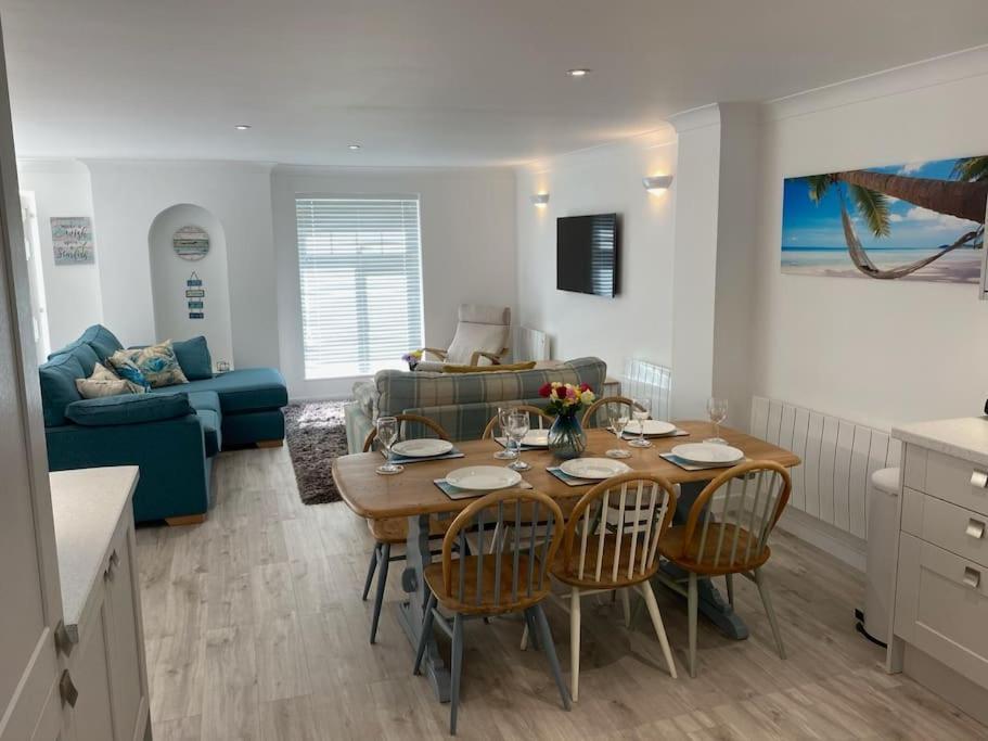 Surf'S Up! Perfect Base For Holidays Or Work In Cornwall St Columb Major Eksteriør billede