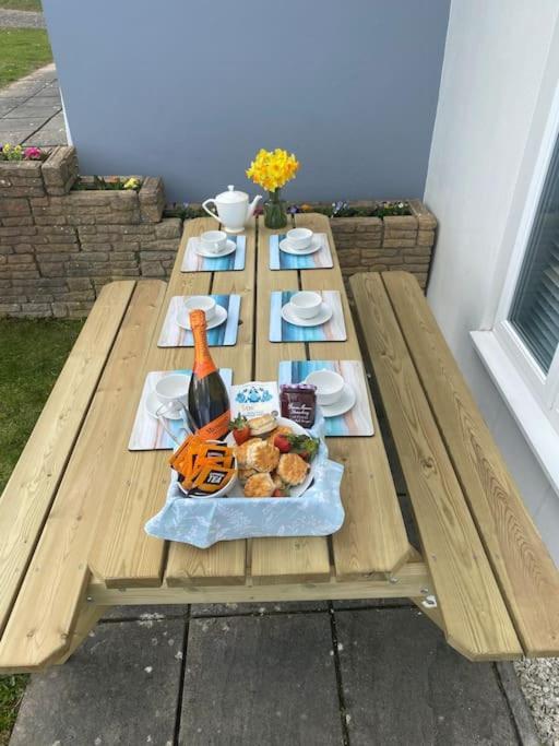 Surf'S Up! Perfect Base For Holidays Or Work In Cornwall St Columb Major Eksteriør billede